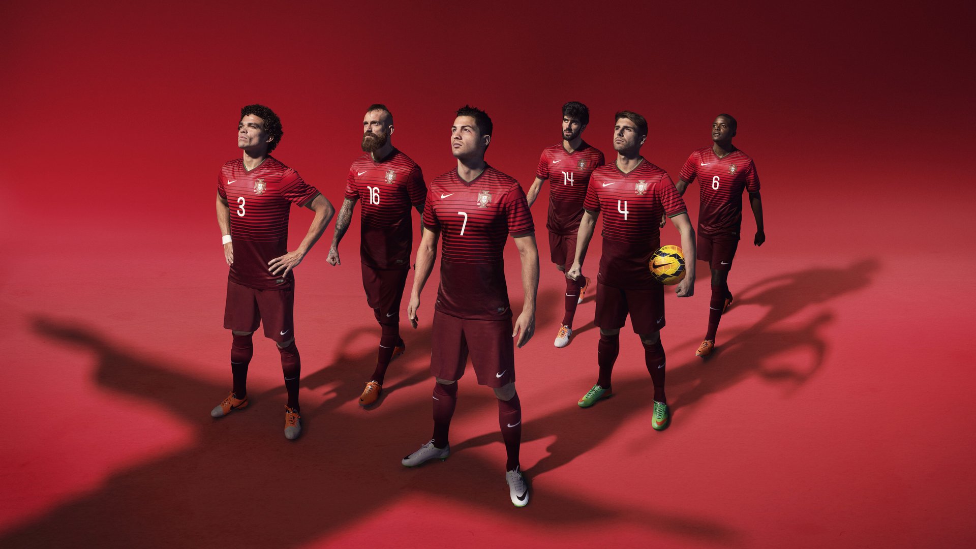 孤星耀世,阿诺德统御中轴,哥斯达黎加在E组焦点战中撕裂保加利亚防线